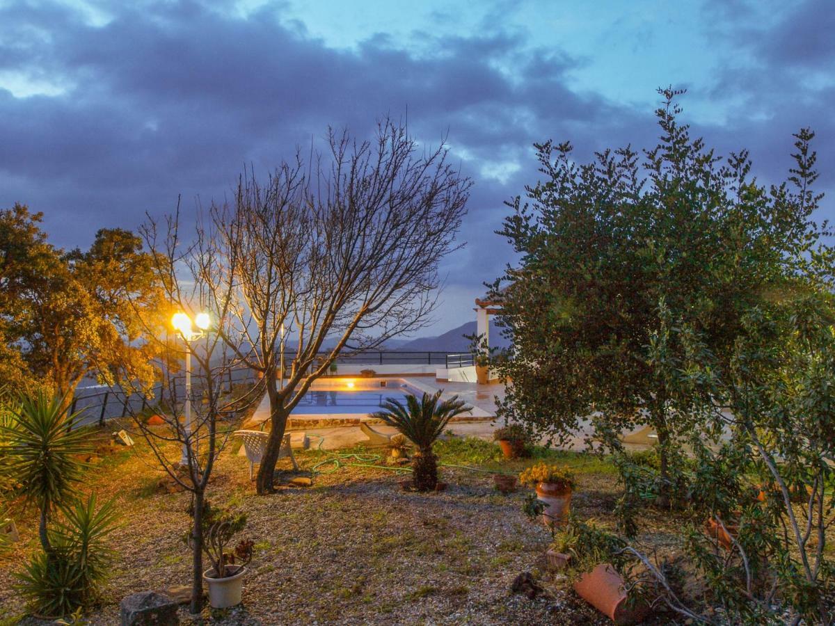 El Mirador De La Luna Villa เอลกัสตอร์ ภายนอก รูปภาพ